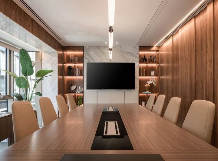 Sala de Reunião com Painel de Vidro